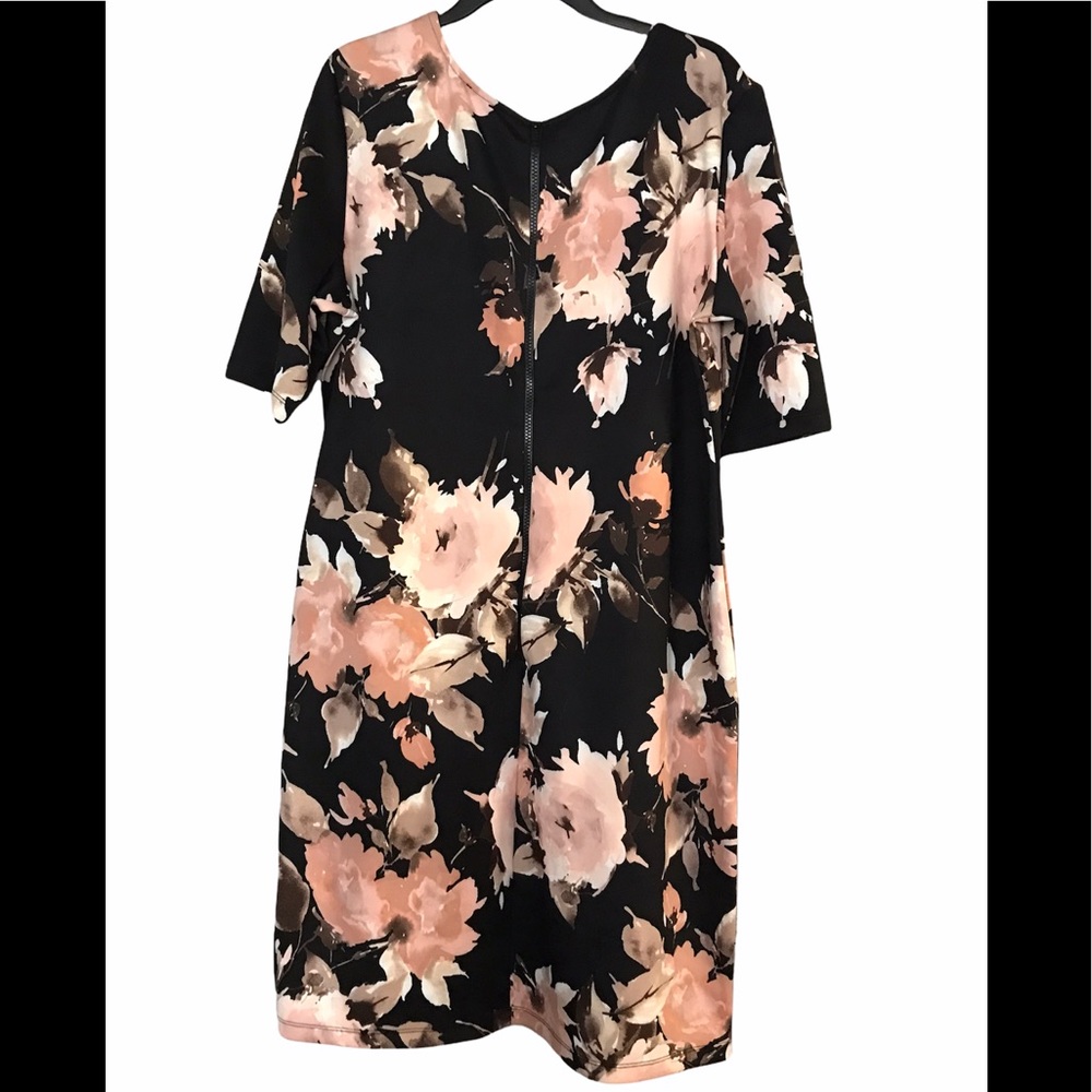 Olivia Matthews Floral Dress SiE:2X - Picture 2 of 5